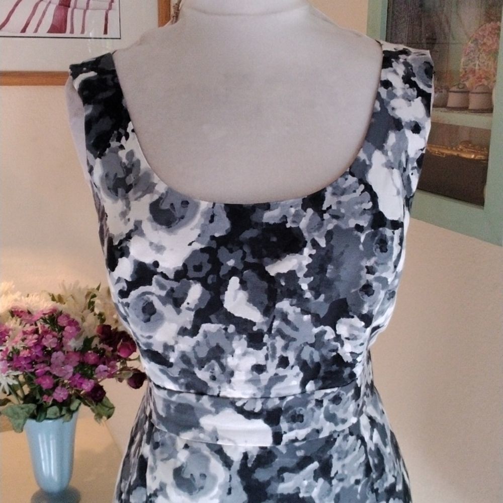 Halogen Dress  - Picture 2 of 11